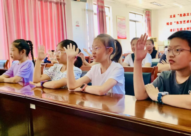 磨煉毅力的砥石掠奪體會(huì)等於抽掉了家長教育中最具生命力的筋骨