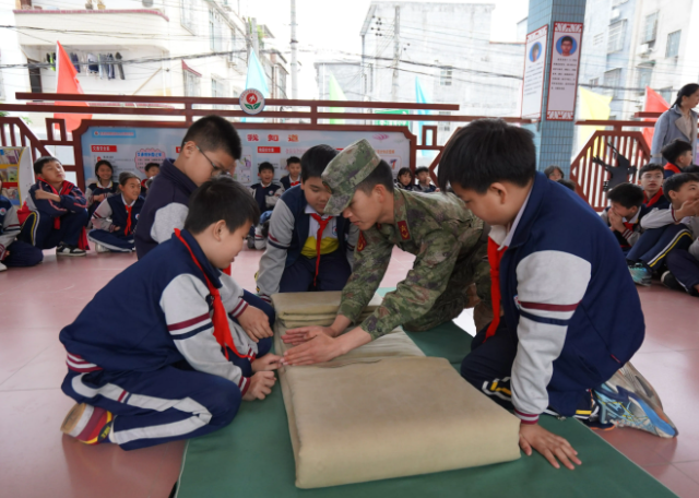 迷彩體會基地也是多部分協作繼續深化國防教育實踐的有力展現 迷彩體會基地也是多部分協作繼續深化國防教育實踐的有力展現